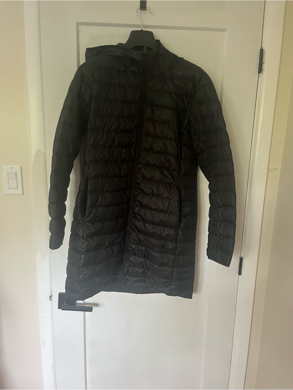Lightweight Black Hooded Down Coat - Women's